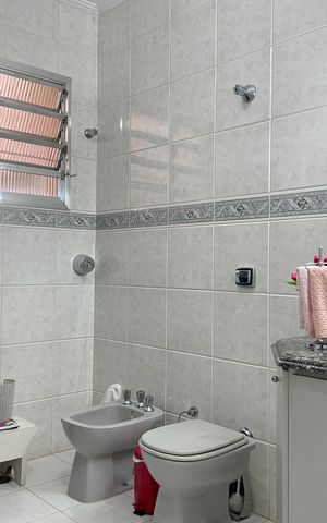 Casa à venda com 307m², 3 quartos e 6 vagas