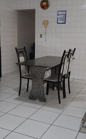 Casa à venda com 130m², 3 quartos e 2 vagasCozinha