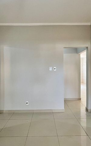 Casa à venda com 145m², 3 quartos e 3 vagas Casa à venda com 145m², 3 quartos e 3 vagasSala