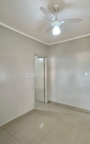 Casa à venda com 145m², 3 quartos e 3 vagas Casa à venda com 145m², 3 quartos e 3 vagasSala