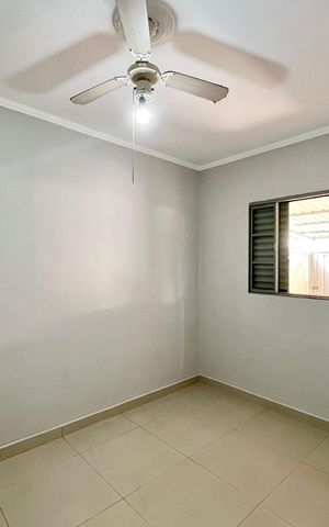 Casa à venda com 145m², 3 quartos e 3 vagas Casa à venda com 145m², 3 quartos e 3 vagasQuarto 1