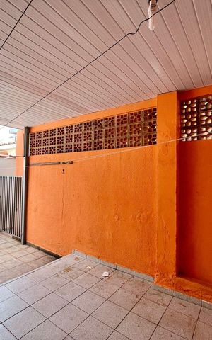 Casa à venda com 145m², 3 quartos e 3 vagas Casa à venda com 145m², 3 quartos e 3 vagasÁrea de Serviço e Quintal