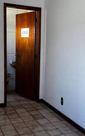 Casa para alugar com 750m², 6 quartos e 2 vagas
