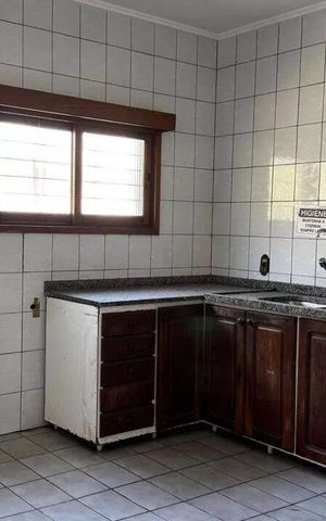 Casa para alugar com 750m², 6 quartos e 2 vagas