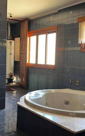 Casa para alugar com 750m², 6 quartos e 2 vagas