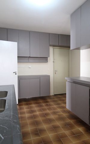 Apartamento à venda com 126m², 3 quartos e 2 vagasCozinha