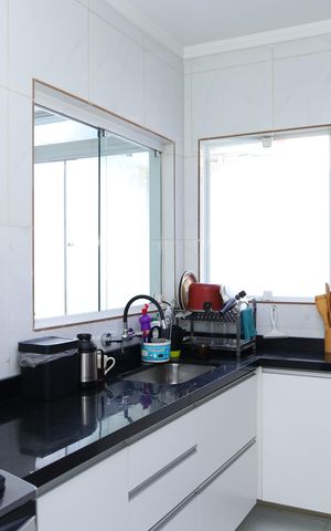 Casa à venda com 180m², 5 quartos e 2 vagasCozinha