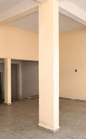 Casa à venda com 180m², 5 quartos e 2 vagasGaragem
