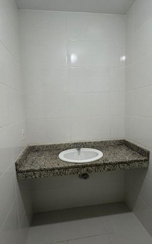 Casa de condomínio para alugar com 180m², 3 quartos e 1 vaga Casa de condomínio para alugar com 180m², 3 quartos e 1 vagaBanheiro