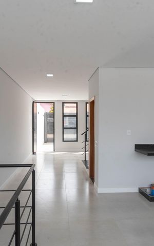 Casa à venda com 137m², 3 quartos e 2 vagas Casa à venda com 137m², 3 quartos e 2 vagasCozinha