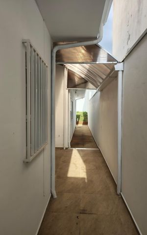 Casa à venda com 162m², 3 quartos e 4 vagasÁrea externa