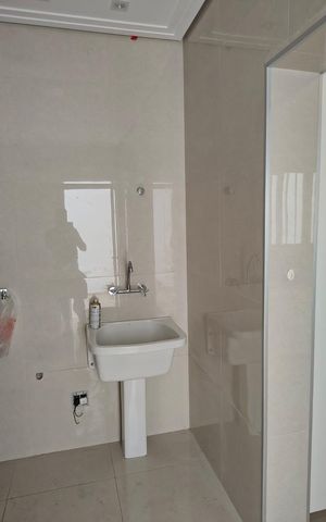 Casa à venda com 162m², 3 quartos e 4 vagasÁrea de serviço