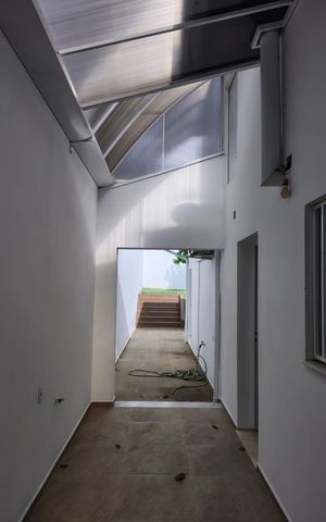 Casa à venda com 162m², 3 quartos e 4 vagasÁrea externa