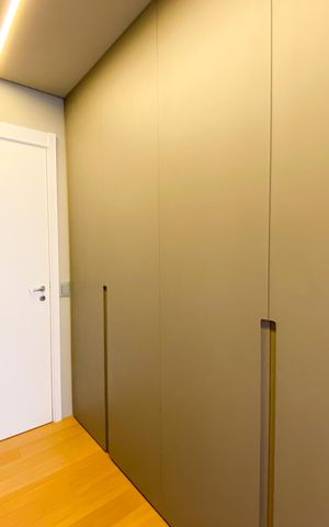 Apartamento à venda com 232m², 4 quartos e 3 vagas Apartamento à venda com 232m², 4 quartos e 3 vagasCloset Suíte 2