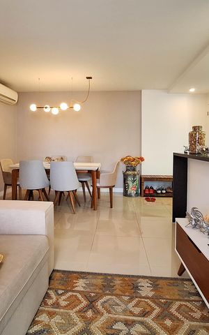 Apartamento à venda com 119m², 3 quartos e 2 vagas Apartamento à venda com 119m², 3 quartos e 2 vagasSala