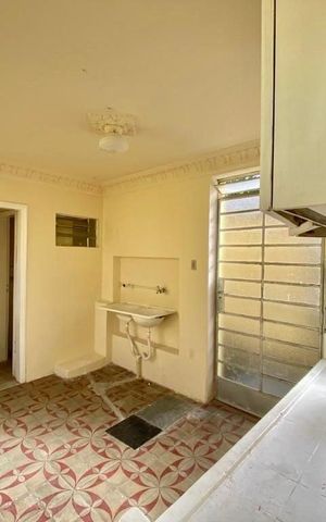 Casa à venda com 260m², 4 quartos e sem vaga Casa à venda com 260m², 4 quartos e sem vagaÁrea de Serviço