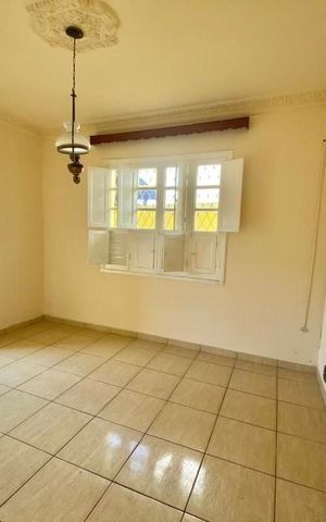 Casa à venda com 260m², 4 quartos e sem vaga Casa à venda com 260m², 4 quartos e sem vagaQuarto 1