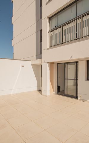 Apartamento à venda com 36m², 1 quarto e 1 vaga Apartamento à venda com 36m², 1 quarto e 1 vagaVaranda