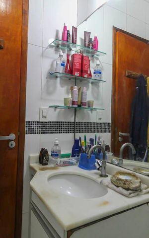 Casa à venda com 220m², 3 quartos e 2 vagas Casa à venda com 220m², 3 quartos e 2 vagasBanheiro da Suíte