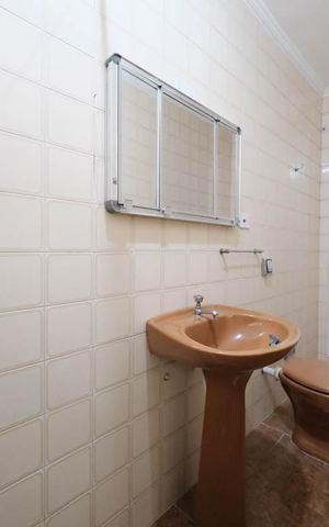 Casa à venda com 440m², 7 quartos e 6 vagasBanheiro