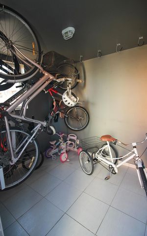 Apartamento à venda com 82m², 2 quartos e 2 vagas Apartamento à venda com 82m², 2 quartos e 2 vagasBicicletário