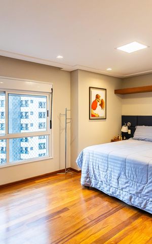 Apartamento à venda com 211m², 3 quartos e 4 vagas Apartamento à venda com 211m², 3 quartos e 4 vagasSuíte 1