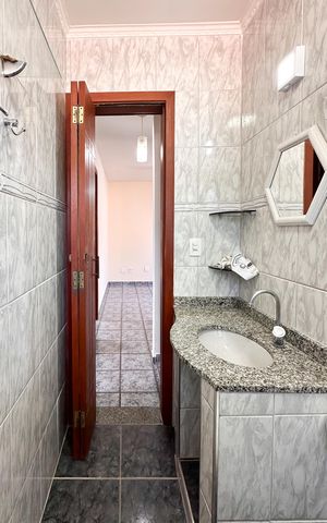 Apartamento à venda com 65m², 2 quartos e 1 vaga Apartamento à venda com 65m², 2 quartos e 1 vagaBanheiro Social