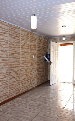 Casa à venda com 90m², 2 quartos e 2 vagasSala