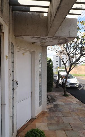 Casa para alugar com 211m², 3 quartos e 2 vagasPlaquinha