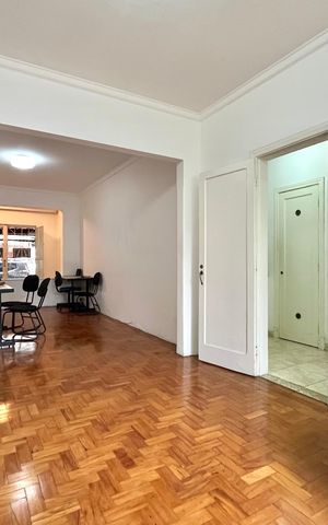 Casa para alugar com 300m², 3 quartos e 2 vagasSala