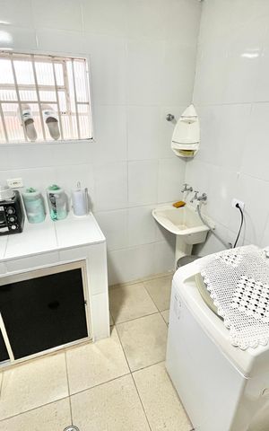 Casa à venda com 72m², 2 quartos e 1 vaga Casa à venda com 72m², 2 quartos e 1 vagaÁrea de Serviço