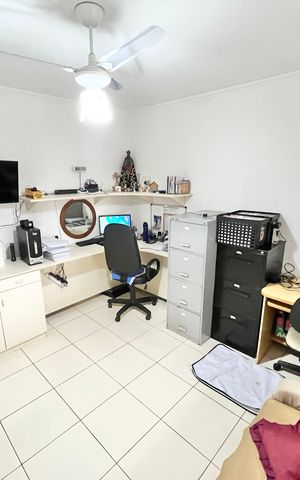 Casa à venda com 72m², 2 quartos e 1 vaga Casa à venda com 72m², 2 quartos e 1 vagaQuarto 2