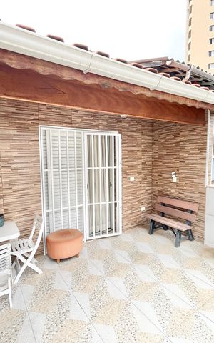 Casa à venda com 72m², 2 quartos e 1 vaga Casa à venda com 72m², 2 quartos e 1 vagaQuarto 1 Varanda