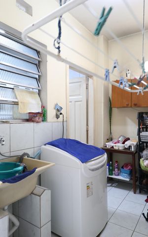 Apartamento à venda com 67m², 2 quartos e sem vagaCozinha e Área de Serviço