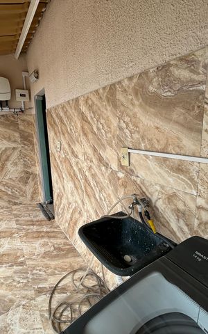Casa à venda com 110m², 3 quartos e 2 vagasÁrea de Serviço