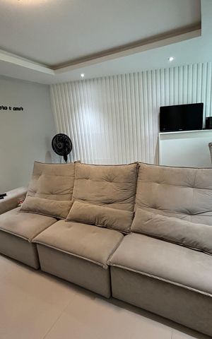 Casa à venda com 110m², 3 quartos e 2 vagasSala