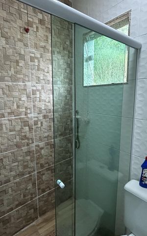 Casa à venda com 110m², 3 quartos e 2 vagasBanheiro da Suíte 1