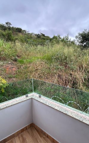 Casa à venda com 110m², 3 quartos e 2 vagasVaranda da suíte 1