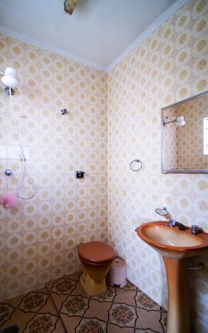 Casa para alugar com 310m², 2 quartos e 1 vaga Casa para alugar com 310m², 2 quartos e 1 vagaBanheiro