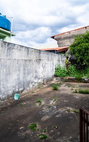 Casa para alugar com 310m², 2 quartos e 1 vaga Casa para alugar com 310m², 2 quartos e 1 vagaQuintal