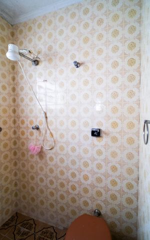 Casa para alugar com 310m², 2 quartos e 1 vaga Casa para alugar com 310m², 2 quartos e 1 vagaBanheiro