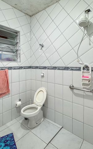 Casa à venda com 150m², 2 quartos e 2 vagas