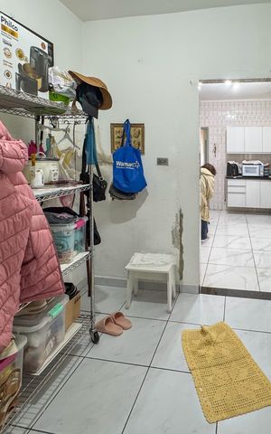 Casa à venda com 150m², 2 quartos e 2 vagas