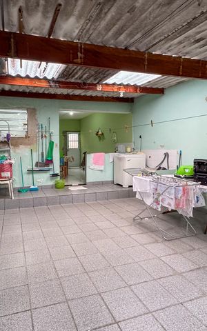 Casa à venda com 150m², 2 quartos e 2 vagas