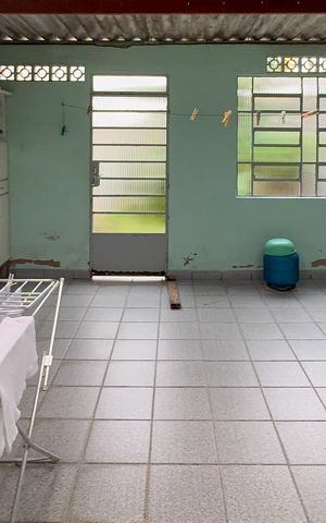 Casa à venda com 150m², 2 quartos e 2 vagas