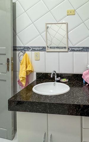 Casa à venda com 150m², 2 quartos e 2 vagas