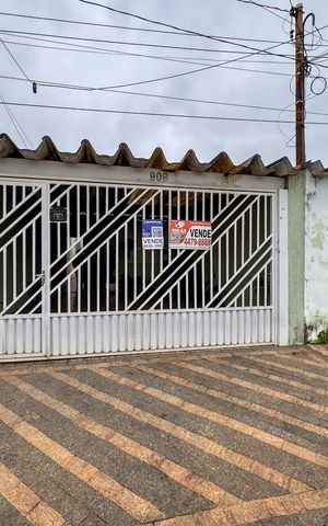 Casa à venda com 150m², 2 quartos e 2 vagas