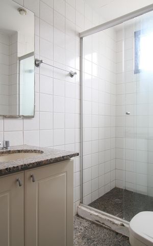 Apartamento para alugar com 130m², 5 quartos e 3 vagasBanheiro Social