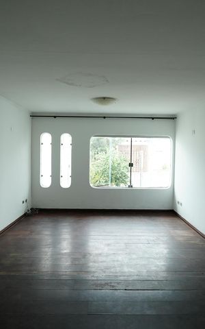Casa para alugar com 124m², 2 quartos e 2 vagasSala