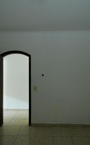 Casa para alugar com 124m², 2 quartos e 2 vagasQuarto 1